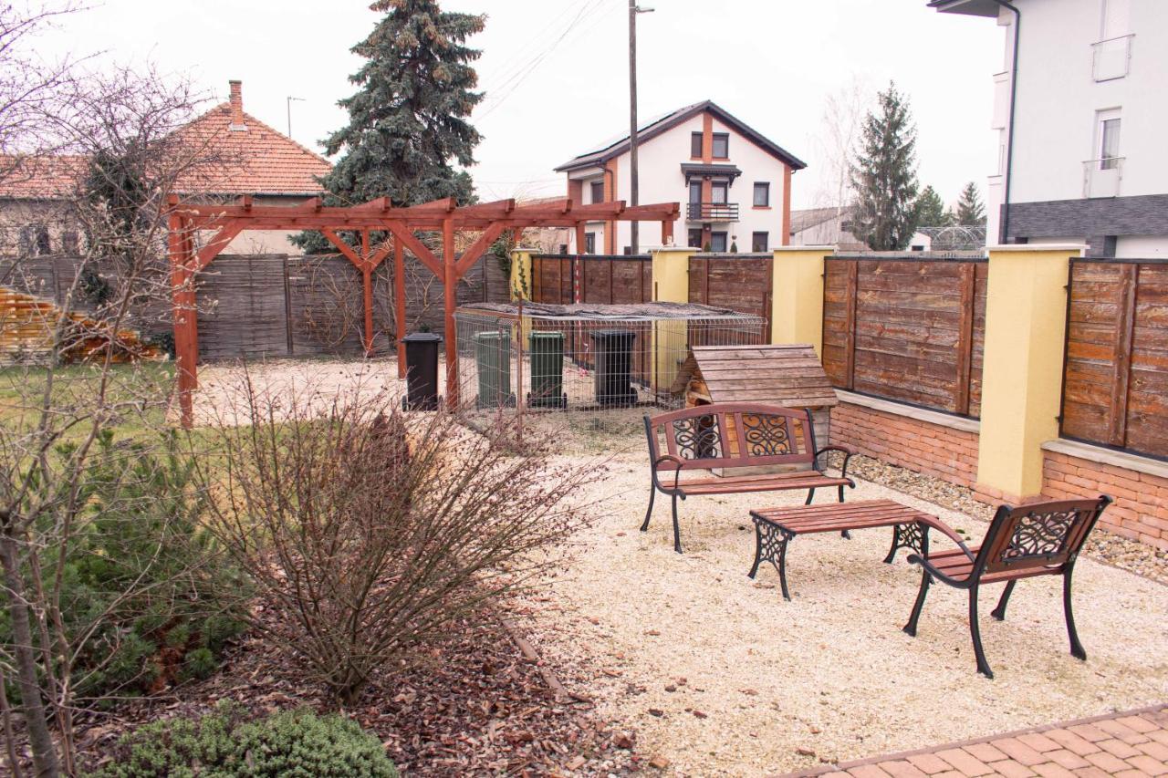 Mórahalom Borostyan Apartmanhaz מראה חיצוני תמונה