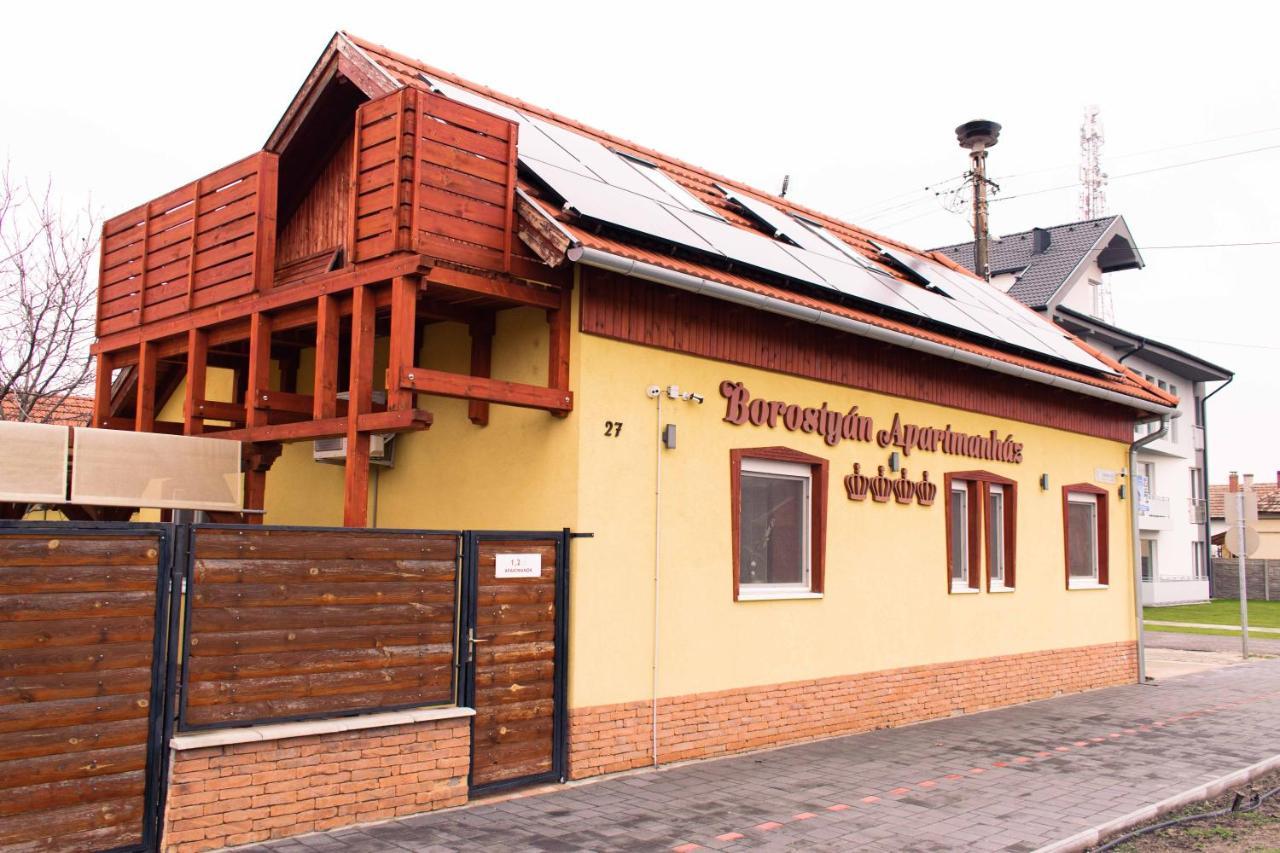 Mórahalom Borostyan Apartmanhaz מראה חיצוני תמונה