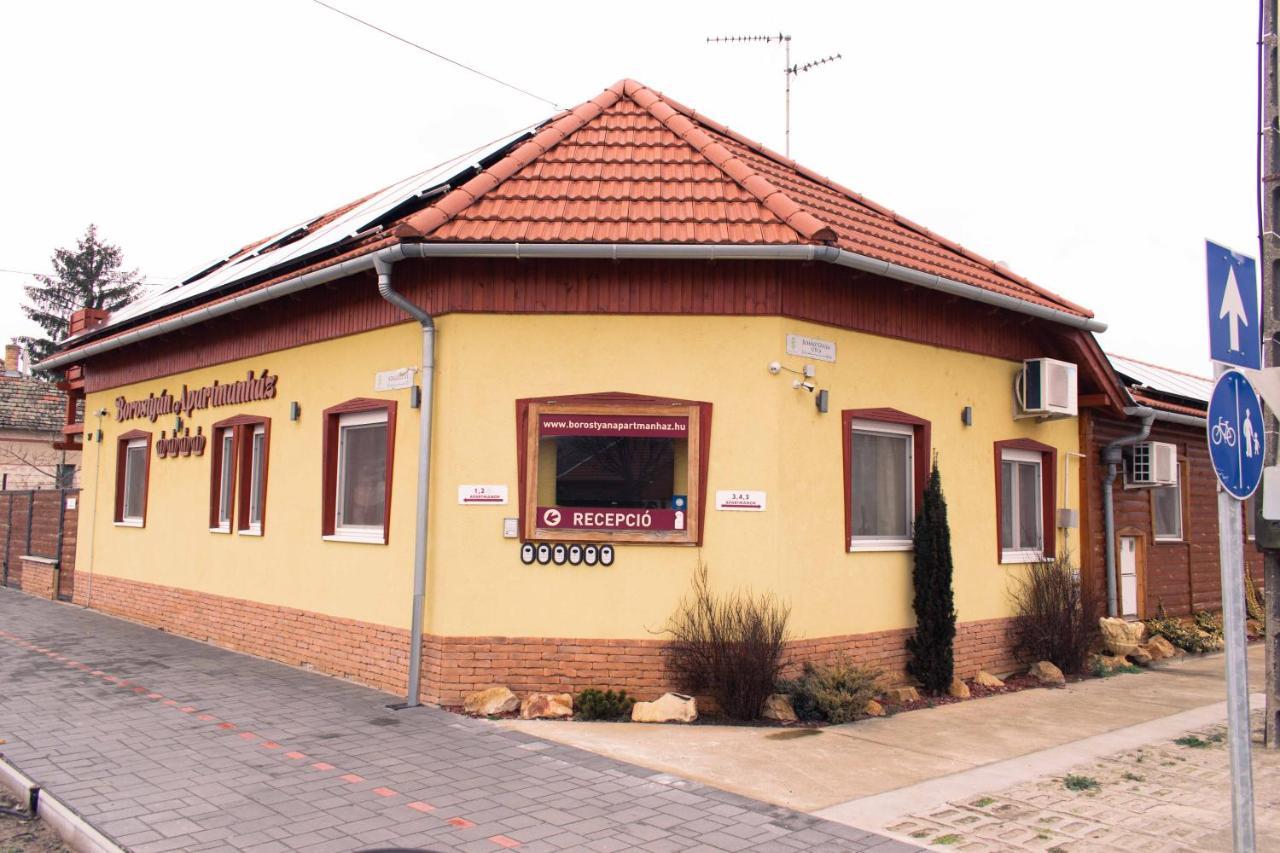 Mórahalom Borostyan Apartmanhaz מראה חיצוני תמונה