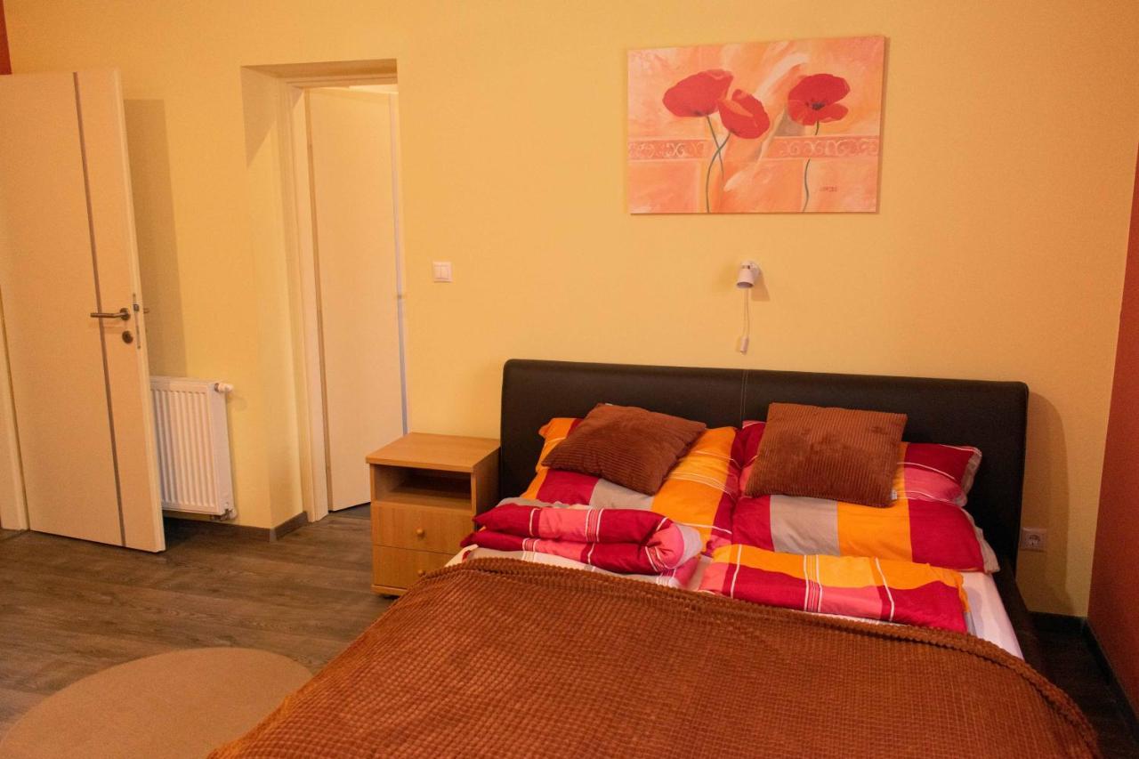 Mórahalom Borostyan Apartmanhaz מראה חיצוני תמונה